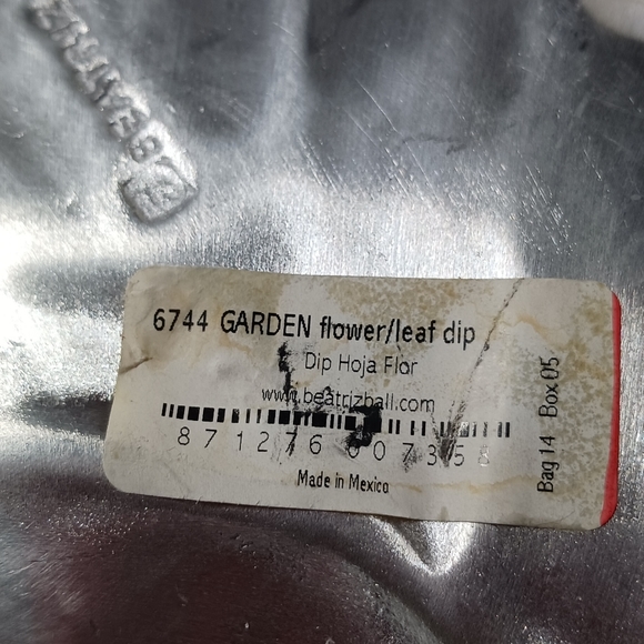 BEATRIZ BALL 6744 Garden Flower/leaf dip (large) - Picture 12 of 14